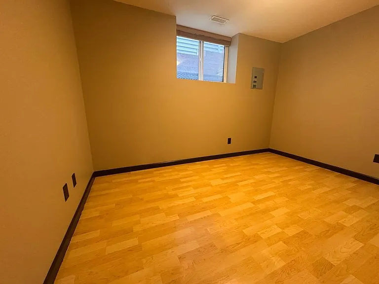 22831 Foreman Dr — Photo 11