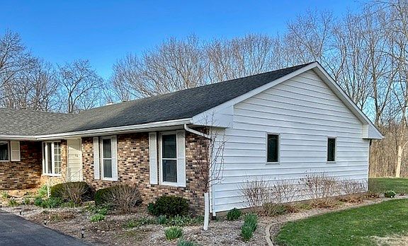 3rd image of 22219 Carltons Dell Rd