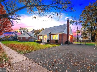 13702 Marianna Dr, Rockville, MD 20853
