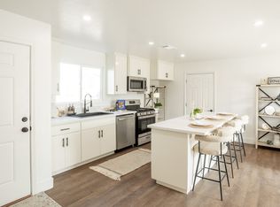 1223 W Riggin Ave, Visalia, CA 93291