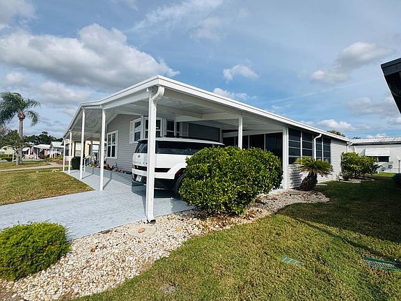4th image of 3716 Buena Vista Way S