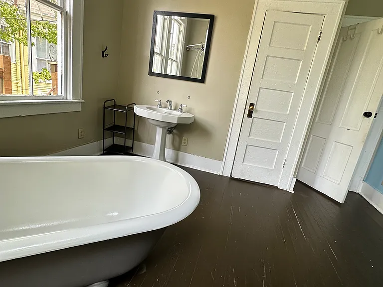 203 W 35th St #1/2 — Photo 15