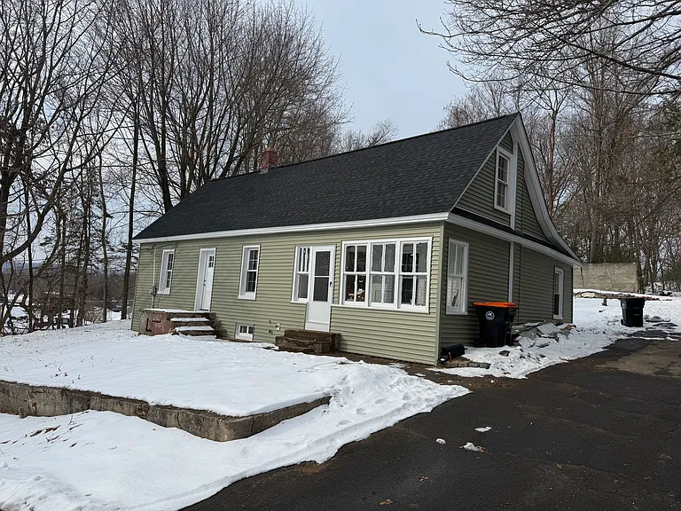40 Spring Street Ext — Photo 1