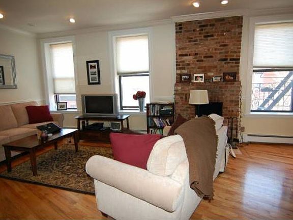 Windows on Garden St