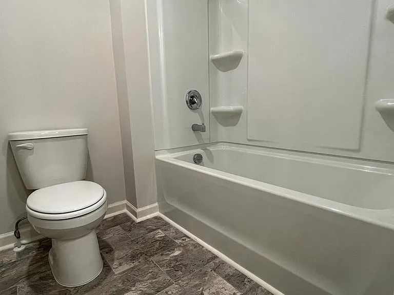 70 Berkeley Trce — Photo 13