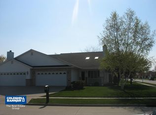 2264 Knuell St, Manitowoc, WI 54220