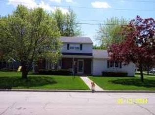 162 Vande Hei Rd, Green Bay, WI 54301