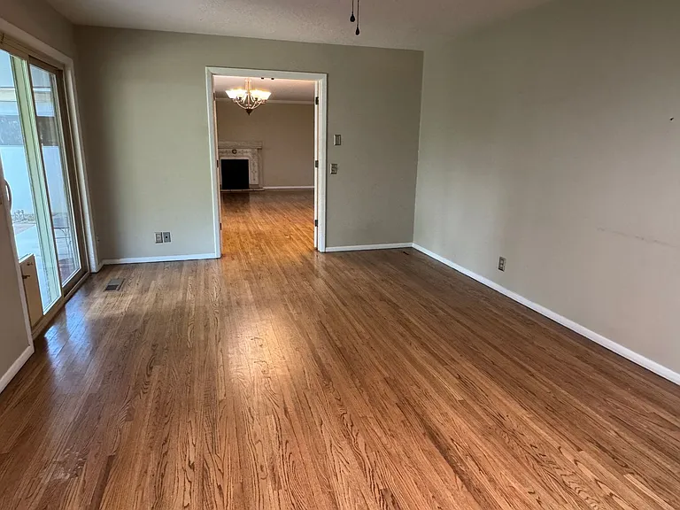 4304 Andrew Dr NE — Photo 8