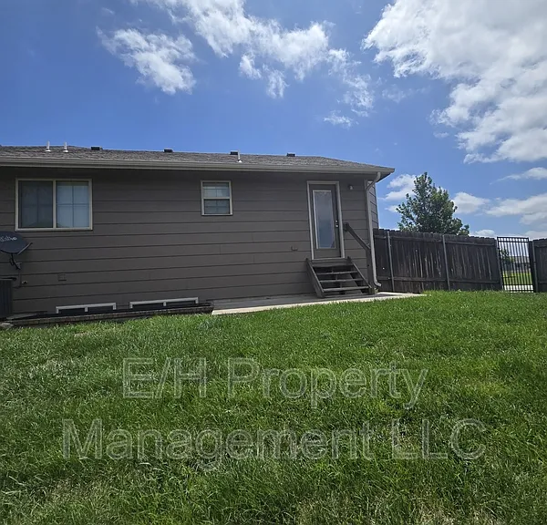 5903 N Millsboro St — Photo 45