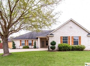 206 Green Gable Dr, Victoria, TX 77904