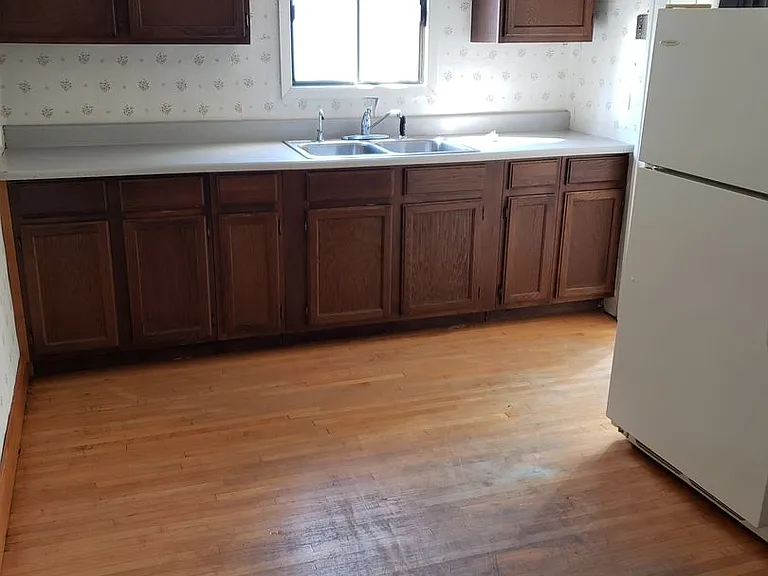 412 3rd Ave NW — Photo 5