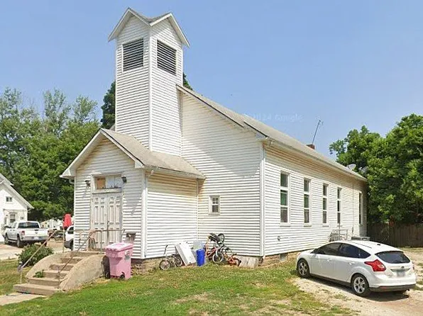 410 E Euclid Ave, Lewistown, IL 61542