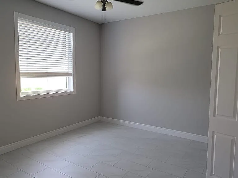 2431 Paul Ave S — Photo 10