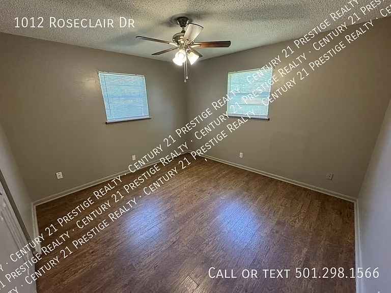 1012 Roseclair Dr — Photo 9