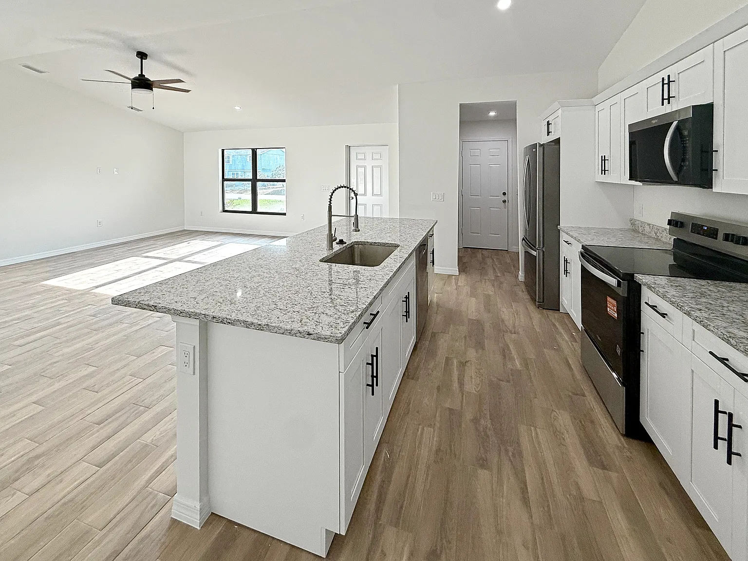 8157 Albatross Road - 1 — Photo 4