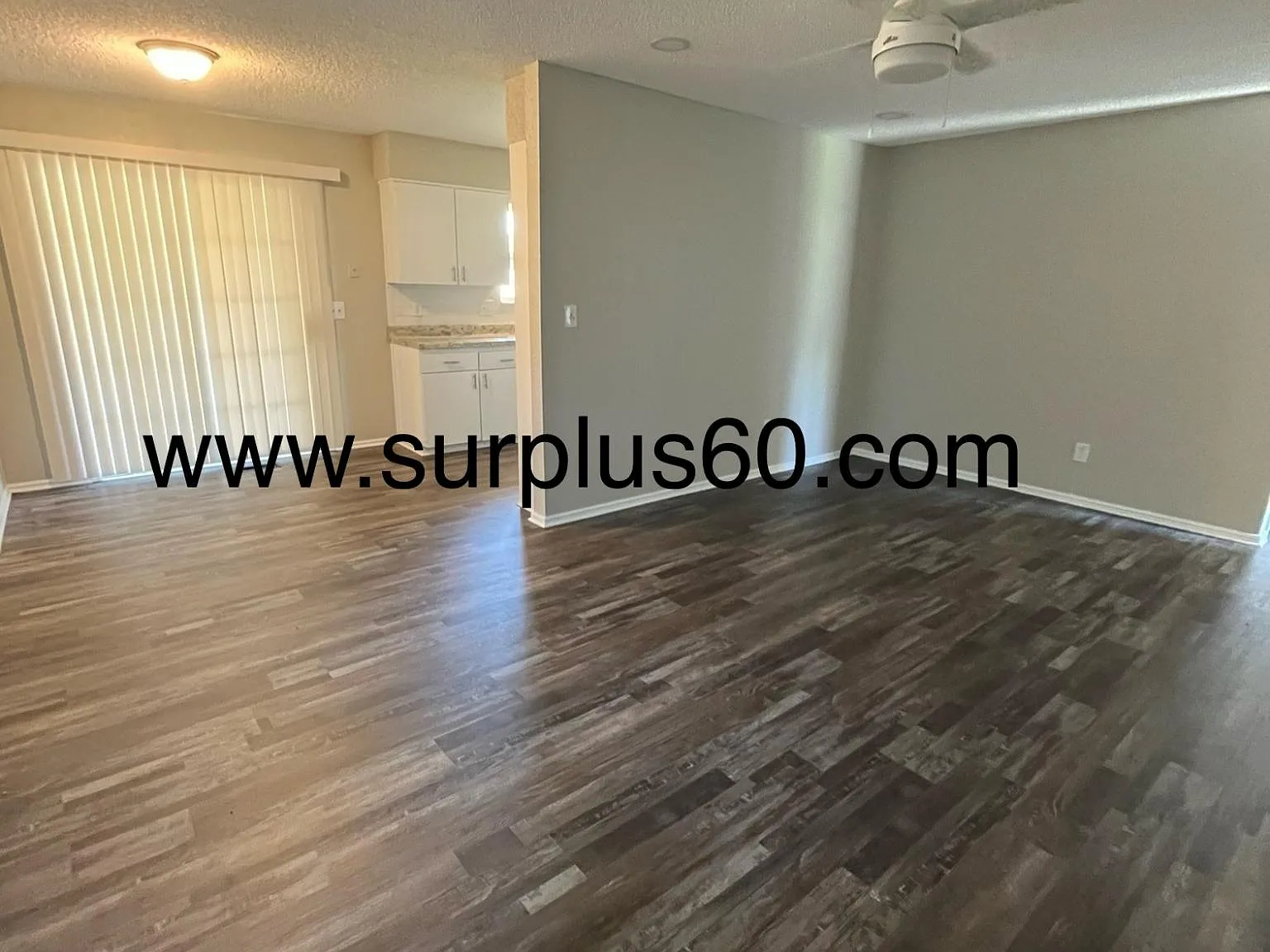 3 bed, 1.5 bath, 1074 sqft, $1,375 — Photo 3