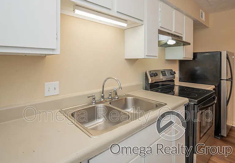 Lakeridge Apartments — Photo 88