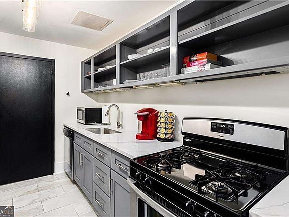 2nd image of 215 Piedmont Ave NE APT 1109
