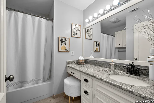 7926 Broadway #304 — Photo 20