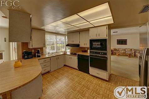 4th image of 4548 Vinsetta Ave