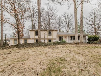 28011 Weymouth Dr, Farmington Hills, MI, 48334