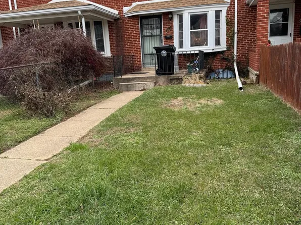 806 N Marlyn Ave, Essex, MD 21221