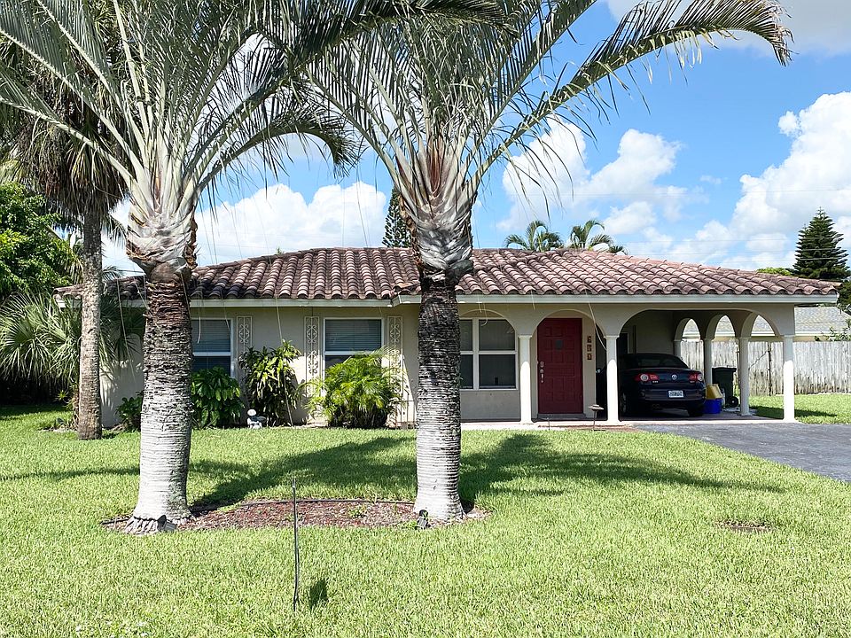 1st image of 640 Kingbird Cir