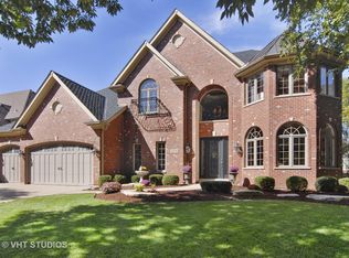 1090 Chadwick Ct, Aurora, IL 60502