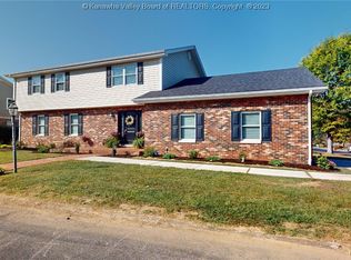 1 Stratford Way, Huntington, WV 25705
