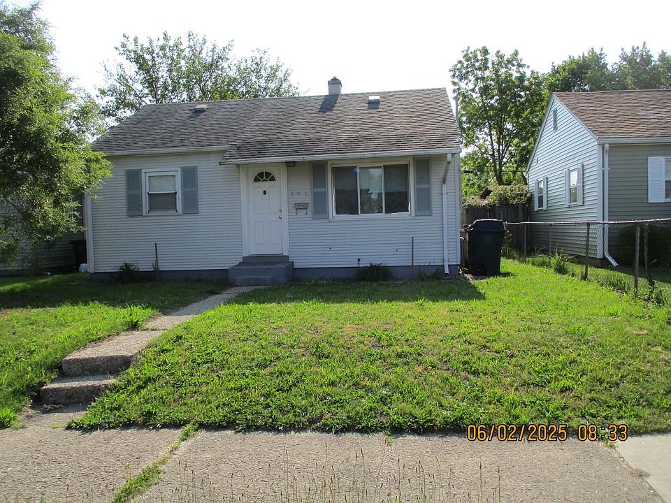 1st image of 806 Liberty St