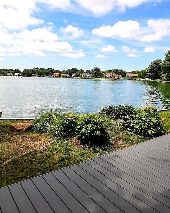 1st image of 1740 Lake Christopher Dr