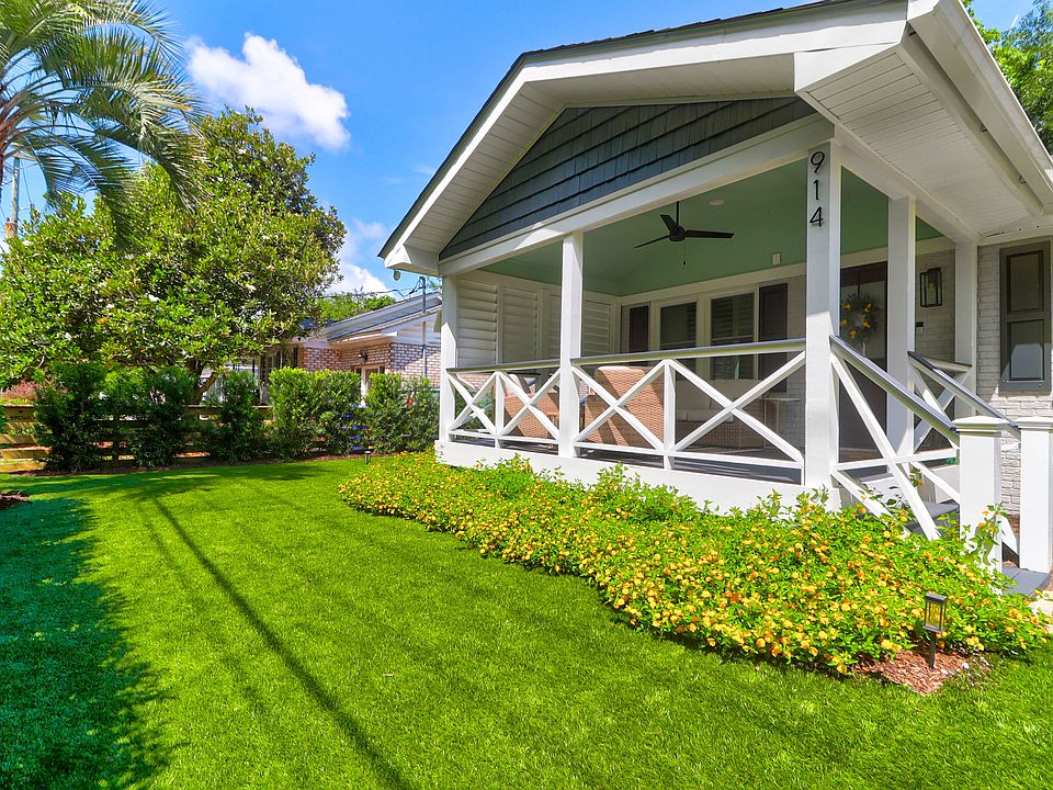 Turf grass and easy front yard