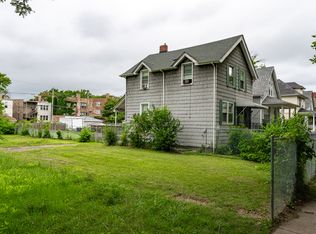 7826 S Marquette Ave, Chicago, IL 60649