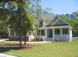402 Ardan Oaks Cpe, Carteret, NC 28584