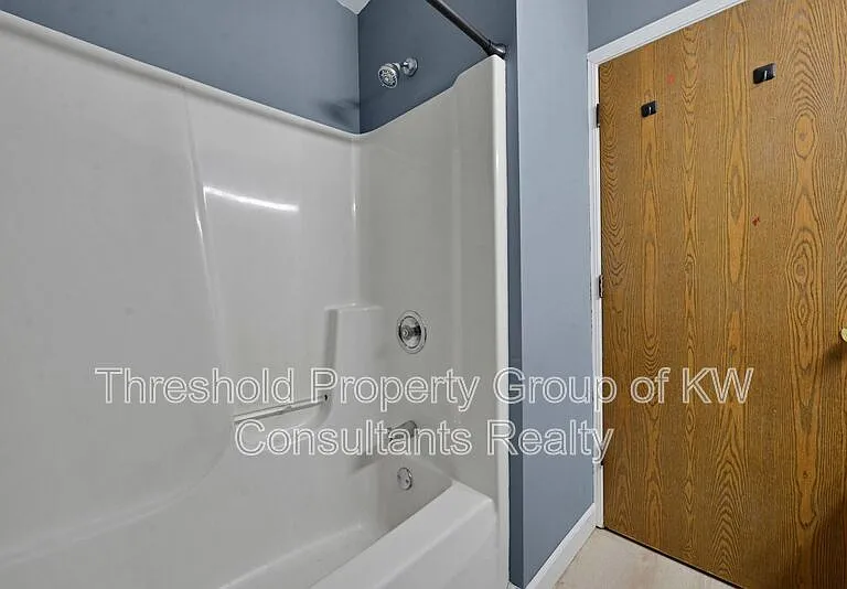 5809-5811 Pepperwood Ct #5809 — Photo 14