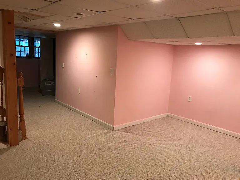 328 Wellman Ave — Photo 10