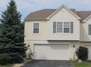 995 Timber Springs Ct, Joliet, IL 60432