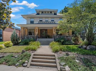 1310 Lake Dr SE, Grand Rapids, MI 49506