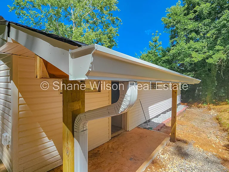 108 Halsey St — Photo 13