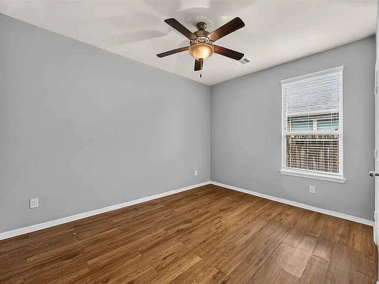 21505 Elk Haven Ln — Photo 12