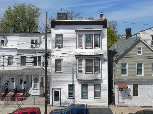 222 N 2nd St #3, Harrison Town, NJ 07029