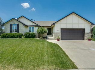 1313 E Summerlyn Dr, Derby, KS 67037