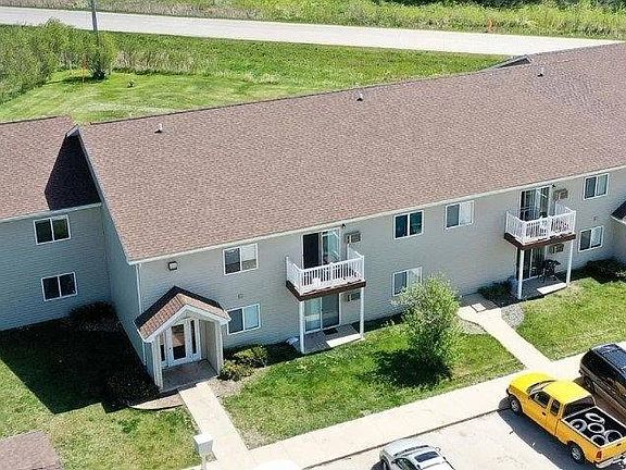 4th image of 400 13th Ave NW Unit 2