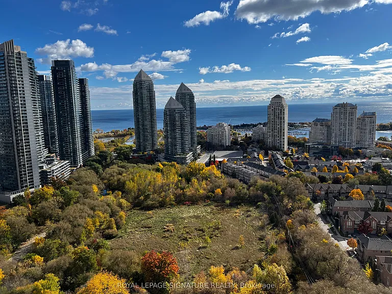251 Manitoba St #2704 — Photo 36