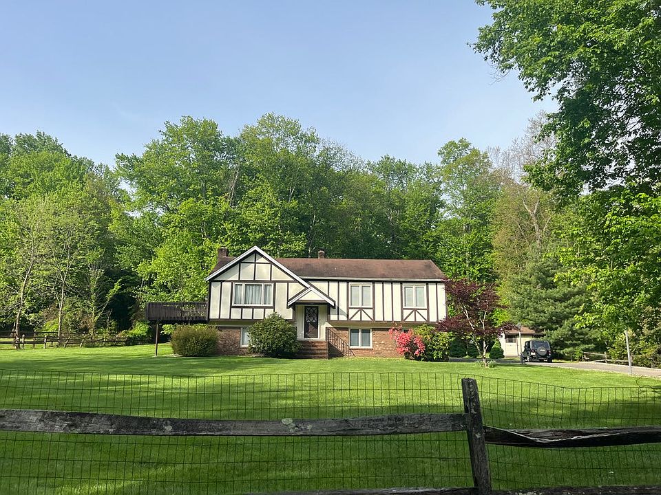 1st image of 230 Carlton Rd