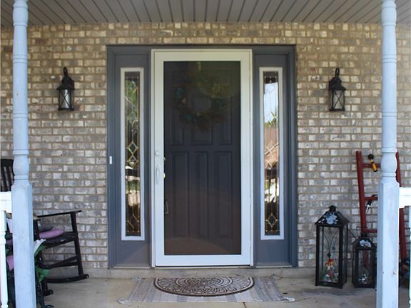 4th image of 1070 Winston Ln
