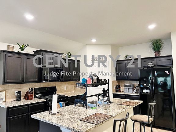 3rd image of 720 Watson Way