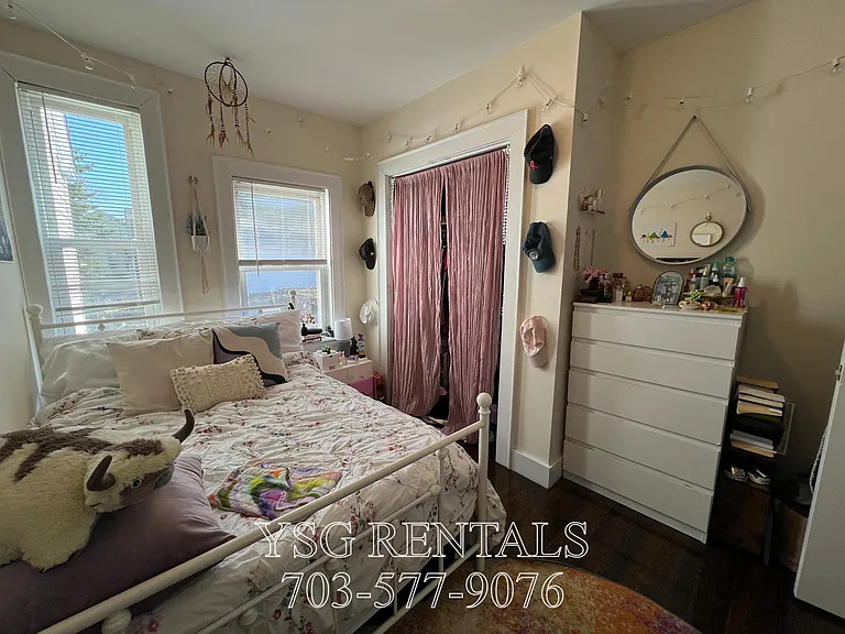 235 Everett St #235 — Photo 20