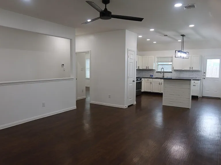 6114 El Oro Dr — Photo 5
