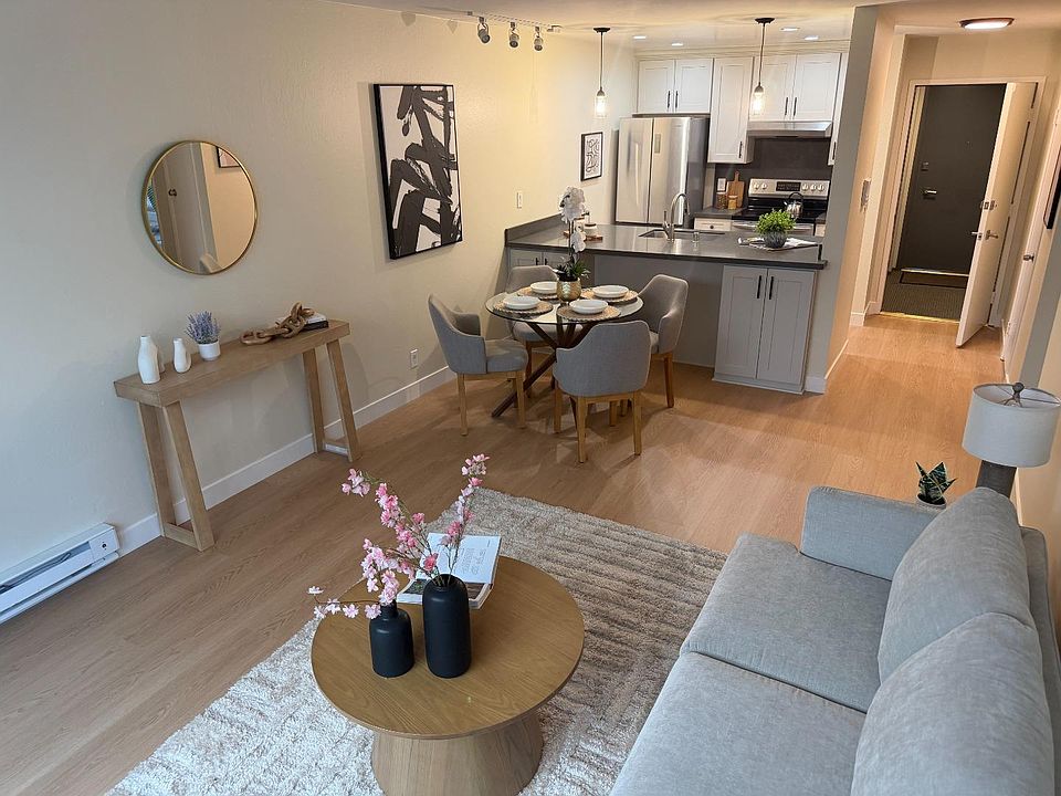1st image of 222 Laurel St APT 105